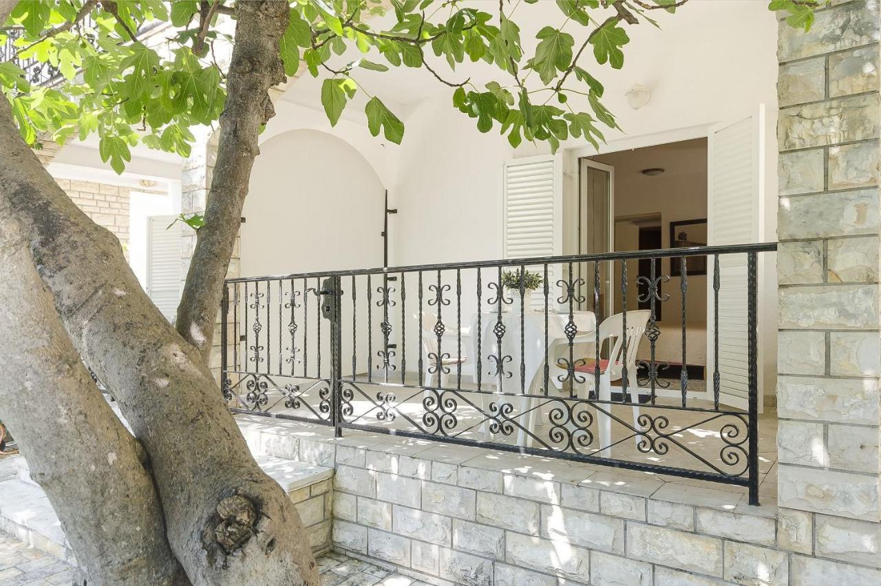 Apartments Karolina Vodice Exteriér fotografie