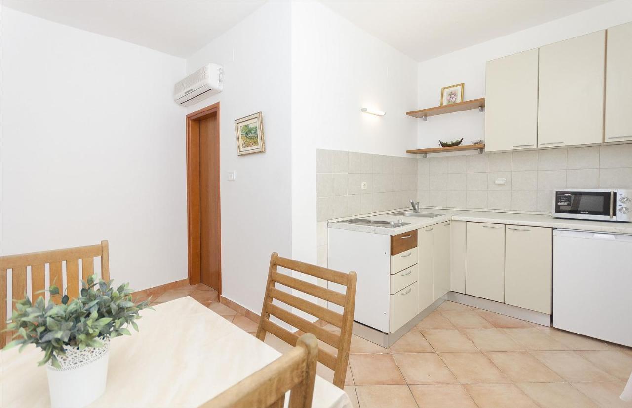 Apartments Karolina Vodice Exteriér fotografie